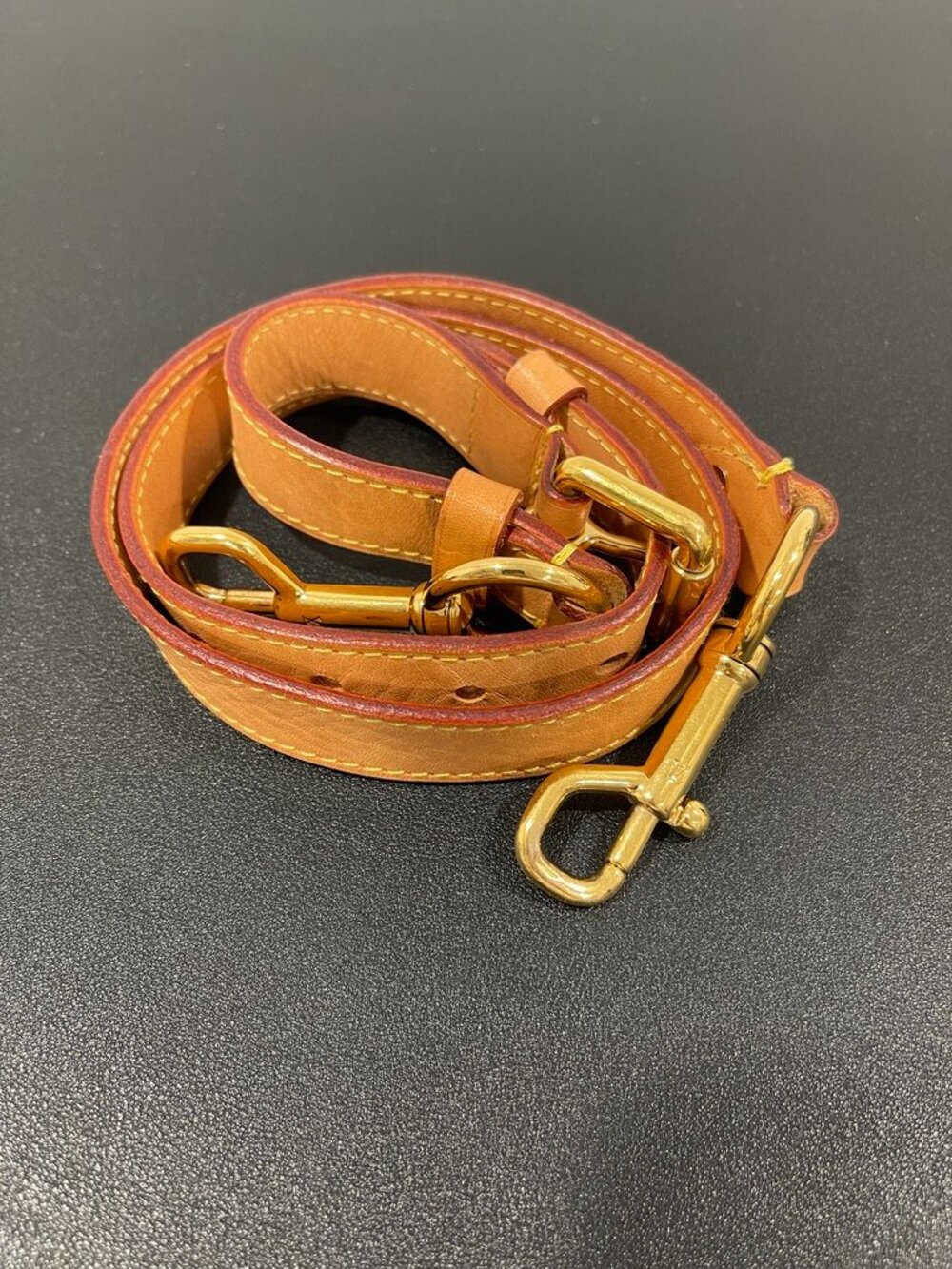 Louis Vuitton Vachetta Adjustable Strap (JB1418)